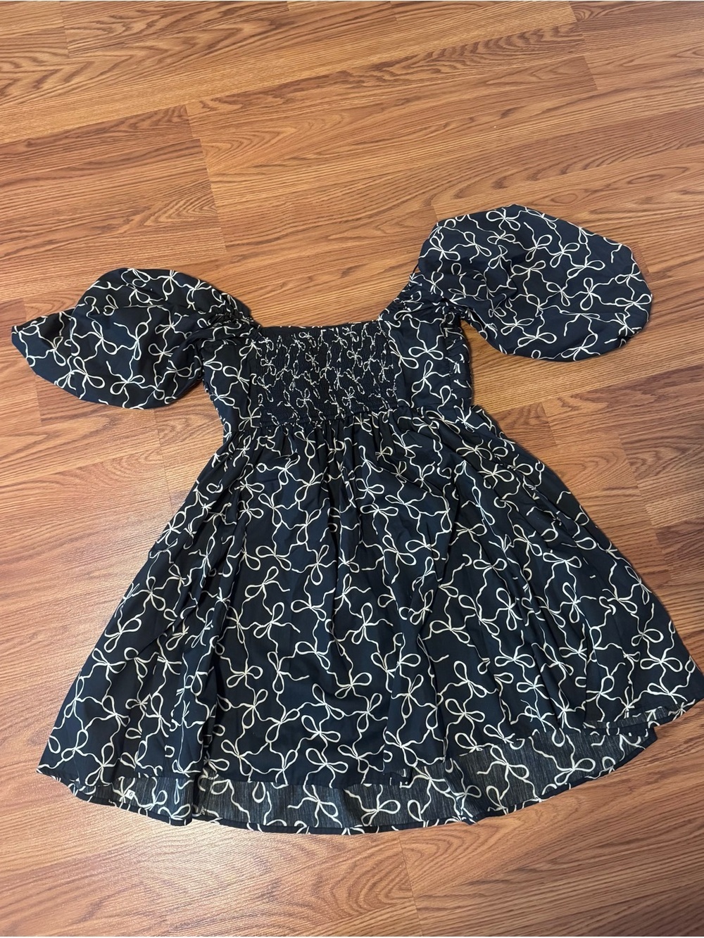 Abercrombie & Fitch Emerson Puff Sleeve Mini Dress - Picture 2 of 4